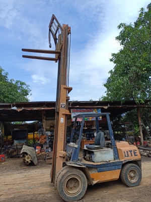 ขายรถยก TOYOTA ขนาด 3.5 ตัน พร้อมใช้