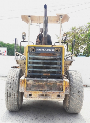 รถตักล้อยางเอวอ่อน KOMATSU WA100-1 รุ่นสุดยอดนิยม (รถใช้งานในโรงงานไม่ใช่รถลานมันนะครับ)