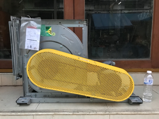 ขายพัดลมโบวเวอร์ดูด-เป่าอากาศ Kruger 1.5HP. 380V โครงสร้างแข็งแรง ของใหม่เก่าเก็บ สวยมาก พร้อมใช้งาน