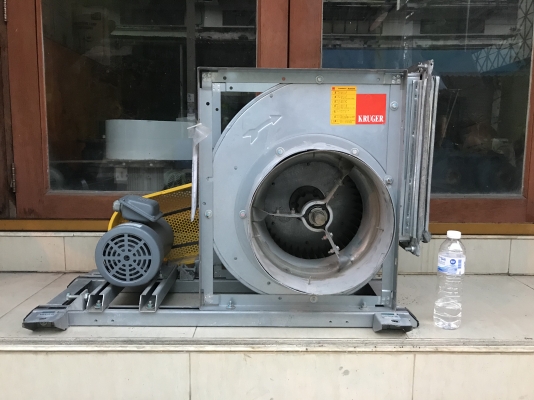 ขายพัดลมโบวเวอร์ดูด-เป่าอากาศ Kruger 1.5HP. 380V โครงสร้างแข็งแรง ของใหม่เก่าเก็บ สวยมาก พร้อมใช้งาน