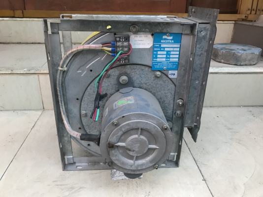 ขายพัดลมโบวเวอร์ดูด-เป่าอากาศ Nicotra 1/4HP. 220V ไฟบ้าน สภาพสวย หมุนนิ่ม พร้อมใช้งาน ขายพัดลมโบวเวอร์ดูด-เป่าอากาศ Nicotra 1/4HP. 220V ไฟบ้าน สภาพสวย หมุนนิ่ม พร้อมใช้งาน