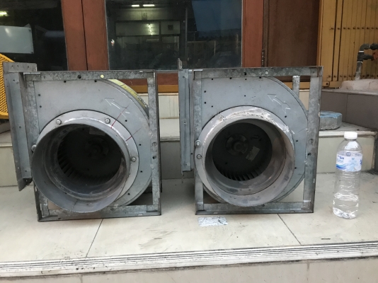ขายพัดลมโบวเวอร์ดูด-เป่าอากาศ Nicotra 1/3HP. 220V ไฟบ้าน สภาพสวย หมุนนิ่ม พร้อมใช้งาน มี 2ตัวครับ ราคาตัวละ 2,300 บาท ขายพัดลมโบวเวอร์ดูด-เป่าอากาศ Nicotra 1/3HP. 220V ไฟบ้าน สภาพสวย หมุนนิ่ม พร้อมใช้งาน มี 2ตัวครับ ราคาตัวละ 2,300 บาท