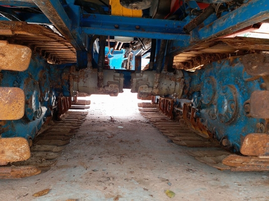 ขายรถเกี่ยวข้าวศักดิ์พัฒนาSS501 ปี52เครื่องอีซูซู230เทอร์โบว์ ช่วงล่าง10 ช่วงล่างดี