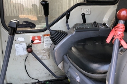 ขาย!! >>> Komatsu Pc40 รุ่น 8R หัวเก๋ง สภาพพร้อมใช้งาน <<< เบอร์ติดต่อ 098-7155789 086-4631102