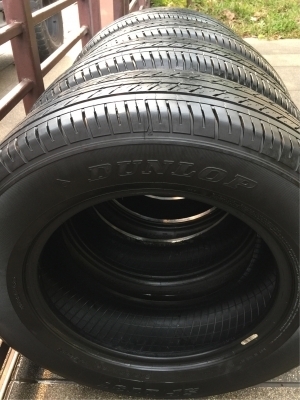 ยาง Dunlop 215 65 16 ปี17 ดอกเต็ม ใช้ยาว ราคาไม่แพง