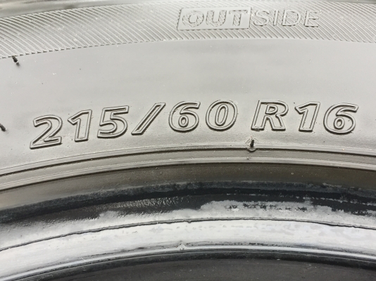 ยาง Bridgestone 215 60 16 สิ้นปี16 ดอกเต็ม เนื้อนิ่มๆ ใช้ยาว ราคาไม่แพง
