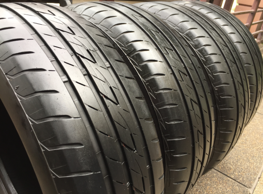 ยาง Bridgestone 215 60 16 สิ้นปี16 ดอกเต็ม เนื้อนิ่มๆ ใช้ยาว ราคาไม่แพง ยาง Bridgestone 215 60 16 สิ้นปี16 ดอกเต็ม เนื้อนิ่มๆ ใช้ยาว ราคาไม่แพง