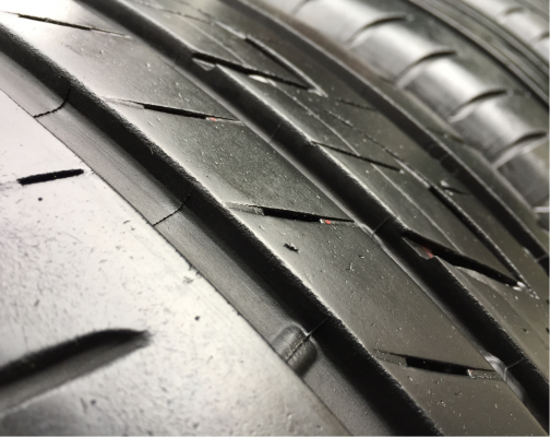 ยาง Bridgestone 215 60 16 สิ้นปี16 ดอกเต็ม เนื้อนิ่มๆ ใช้ยาว ราคาไม่แพง