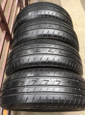 ยาง Bridgestone 215 60 16 สิ้นปี16 ดอกเต็ม เนื้อนิ่มๆ ใช้ยาว ราคาไม่แพง