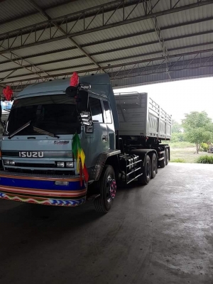 Isuzu Rocky K เครื่อง 240 แรง ปี 36 หัวลากพร้อมหางเซมิดัมพ์สามมิตร ยางเต็ม ภายในใหม่ เครื่อง/เกียร์ด Isuzu Rocky K เครื่อง 240 แรง ปี 36 หัวลากพร้อมหางเซมิดัมพ์สามมิตร ยางเต็ม ภายในใหม่ เครื่อง/เกียร์ด