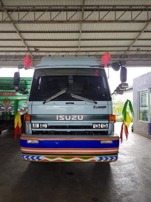 Isuzu Rocky K เครื่อง 240 แรง ปี 36 หัวลากพร้อมหางเซมิดัมพ์สามมิตร ยางเต็ม ภายในใหม่ เครื่อง/เกียร์ด Isuzu Rocky K เครื่อง 240 แรง ปี 36 หัวลากพร้อมหางเซมิดัมพ์สามมิตร ยางเต็ม ภายในใหม่ เครื่อง/เกียร์ด