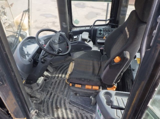 ขายรถตัก ยี่ห้อKOMATSU รุ่นWA480-5