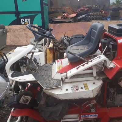 รถตัดหญ้านั่งขับ Orec rm-82B