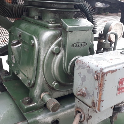 ปั้มลมลุกสุบ Iwata