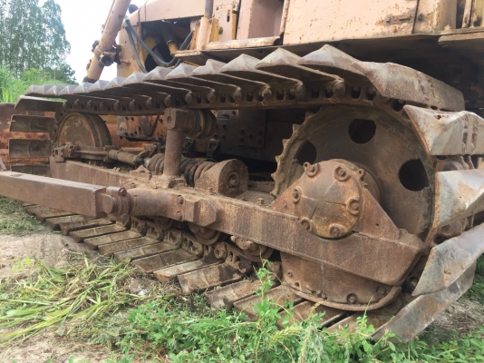 แทรคเตอร์ CAT D4E เครื่อง43V ตีนเป็ด เกียร์ตัด ใบมีดเอียงได้ ใช้งานได้ดี ลงงานได้เลย เอกสารซื้อขาย