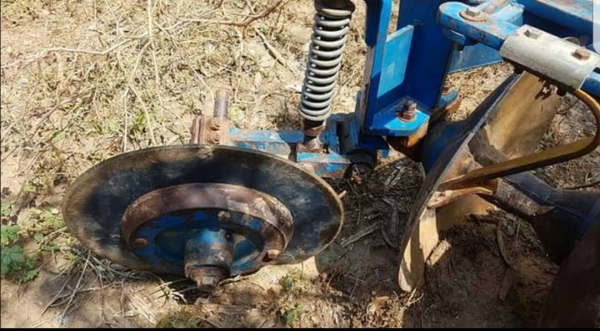 ผานพรวน5ใบ22นิ้วสภาพสวยพร้อมใช้งานสนใจติดต่อมาคับ