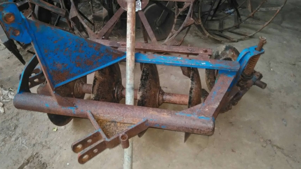 ผานพรวน4ใบสภาพดีพร้อมใช้คับ