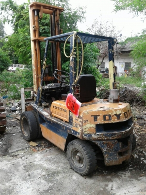 โฟล์คลิฟ โตโยต้าดีเซล เสา 6 เมตร