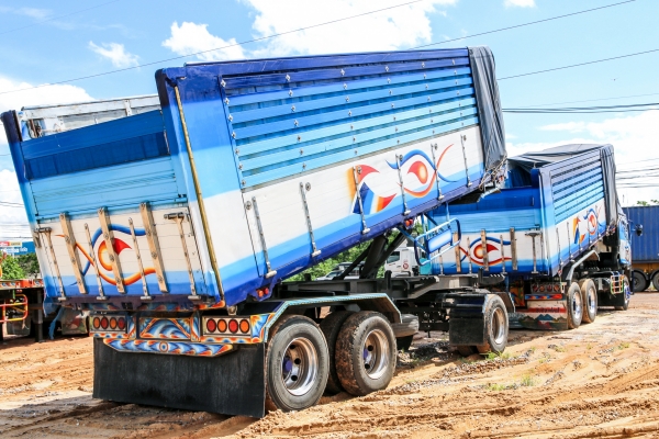 ขายรถสิบล้อ Hino Mega 500 ปี56 กระบะ(ดั้มพ์)พ่วงแม่ลูก สนใจ 081-544-1815 เฮียเก่งครับ ขายรถสิบล้อ Hino Mega 500 ปี56 กระบะ(ดั้มพ์)พ่วงแม่ลูก สนใจ 081-544-1815 เฮียเก่งครับ