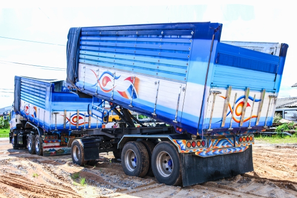 ขายรถสิบล้อ Hino Mega 500 ปี56 กระบะ(ดั้มพ์)พ่วงแม่ลูก สนใจ 081-544-1815 เฮียเก่งครับ ขายรถสิบล้อ Hino Mega 500 ปี56 กระบะ(ดั้มพ์)พ่วงแม่ลูก สนใจ 081-544-1815 เฮียเก่งครับ