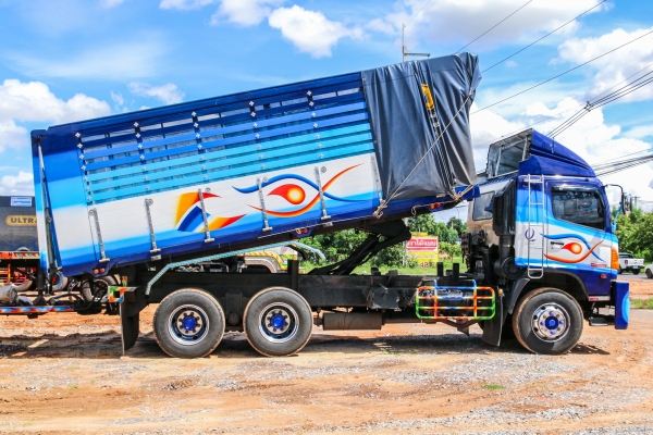 ขายรถสิบล้อ Hino Mega 500 ปี56 กระบะ(ดั้มพ์)พ่วงแม่ลูก สนใจ 081-544-1815 เฮียเก่งครับ ขายรถสิบล้อ Hino Mega 500 ปี56 กระบะ(ดั้มพ์)พ่วงแม่ลูก สนใจ 081-544-1815 เฮียเก่งครับ