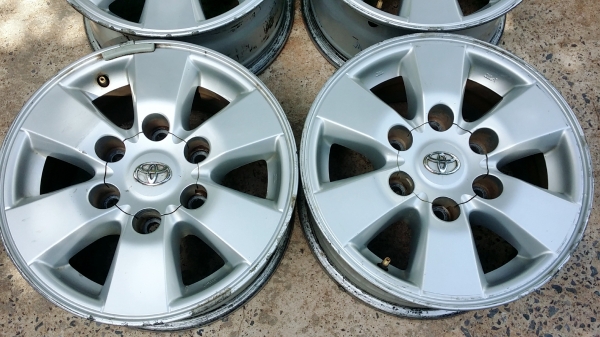 ล้อแม็กโตโยต้า ขอบ15 6รู139.7 ชุด 4วง