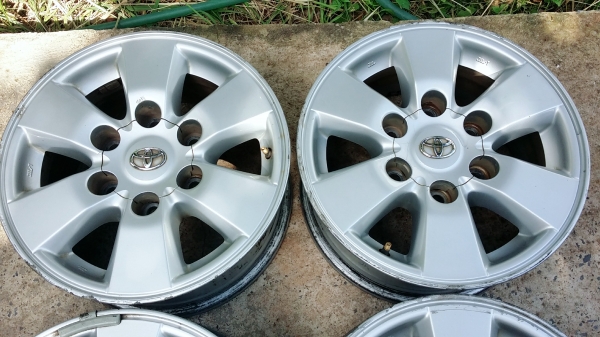 ล้อแม็กโตโยต้า ขอบ15 6รู139.7 ชุด 4วง