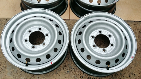 กระทะถอดป้ายแดงขอบ16 6รู139.7 ชุด 4วง