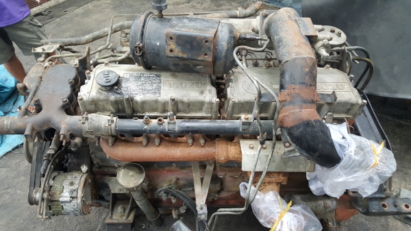 ขายเครื่องอีสุสุ6RBสตาร์ติดดีเครื่องพร้อมใช้งานสนใจโทร083-4401306