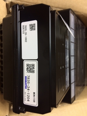 กล่อง+จอ รถขุดPC200-8