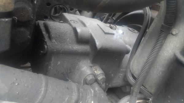 เครื่องยนต์ดอยซ์4สูบติดแม่ปั๊มไฮดรอลิก เครื่องยนต์ดอยซ์4สูบติดแม่ปั๊มไฮดรอลิก