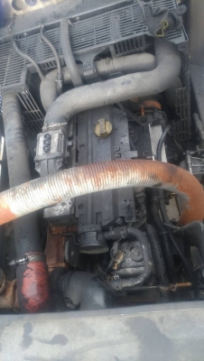 เครื่องยนต์ดอยซ์4สูบติดแม่ปั๊มไฮดรอลิก เครื่องยนต์ดอยซ์4สูบติดแม่ปั๊มไฮดรอลิก