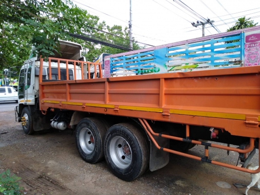 ขาย10ล้อISUZU ROCKY175แรงFVMปี41เพลาเดียวคัชซียาว6.50เมตร ตัวกระบะยาว6.20เมตร เว้นช่วงเครน เปลี่ยนหั