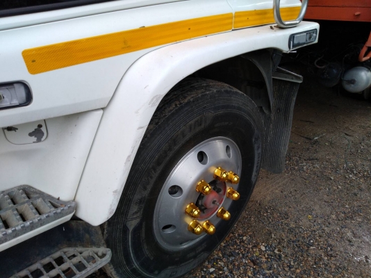 ขาย10ล้อISUZU ROCKY175แรงFVMปี41เพลาเดียวคัชซียาว6.50เมตร ตัวกระบะยาว6.20เมตร เว้นช่วงเครน เปลี่ยนหั