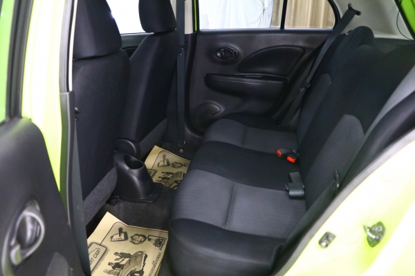 NISSAN MARCH 1.2 E เกียออโต้ ปี2011