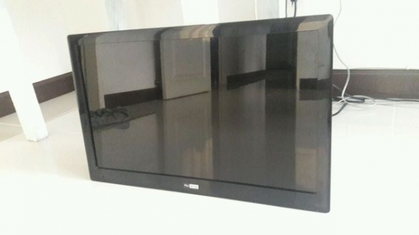 ขายทีวี LCD 23 นิ้ว