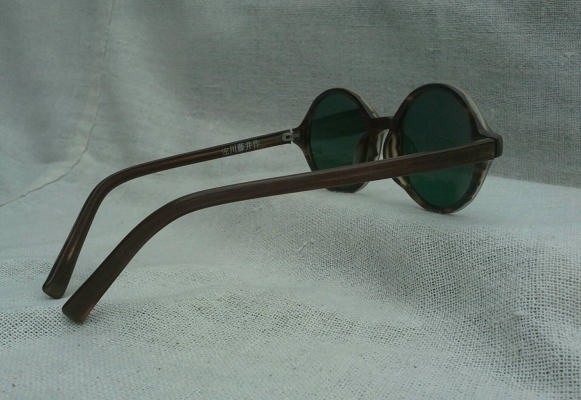 แว่นตาเจแปนิชแฮนด์เมดระดับ 'ยอดฝีมือ'  วินเทจยุค '90s  โมเดลอาร์ติสท์ 'หยดน้ำ - กลม'  Vintage SAGAWA FUJII handmade in Japan