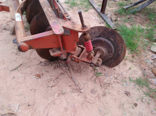 ขายครับขายผาน2อันครับหรือเป็นแยกก็ได้ครับต่อรองราคามาครับ