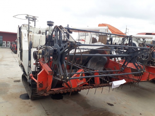 โปรเดือนนี้ยังมีต่อเนื่องนะครับ รถเกี่ยวข้าว DC68G ราคาถูกๆ รถขับเคลื่อนได้ปกติ สนใจโทร.092-2603737 เซลสันต์