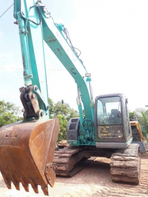 ขายจ้า..KOBELCO SK135SR YY01  เก่านอกแท้  แทรคใหญ่  เครื่องป๊มดี  6,XXX  ชั่วโมง  พร้อมใช้  โทร  089-3818694  จ๊อย