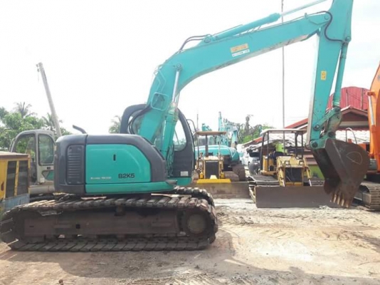 ขายจ้า..KOBELCO SK135SR YY01  เก่านอกแท้  แทรคใหญ่  เครื่องป๊มดี  6,XXX  ชั่วโมง  พร้อมใช้  โทร  089-3818694  จ๊อย