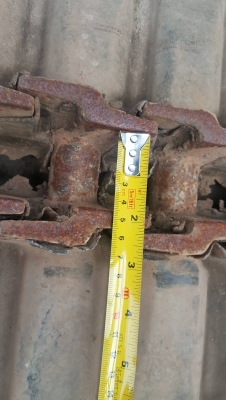 ขายถูก  แทรคยางรถขุด KOMATSU และอีกหลายยี่ห้อ ขนาดยาง  400x7.25x72 มี72ข้อ ขายคู่ล่ะ 25,000 บาท