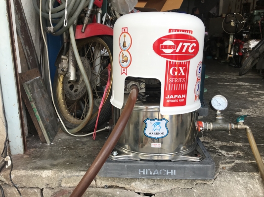 ขายปั๊มน้ำอัตโนมัติ ITC(Hitachi) 180W สภาพสวยมาก เบิกถังสแตนเลส+ฝาครอบของใหม่ใส่ให้ครับ ตรวจเช็คแรงดันเรียบร้อย ไม่มีรั่วซึม พร้อมใช้งาน ราคา 3,500 บาทพร้อมส่ง