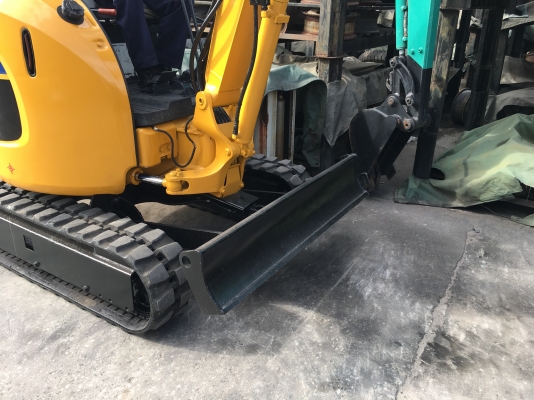 รถขุดเล็ก Komatsu PC20 Mr-2 เก่านอกสภาพสวย ชั่วโมงน้อย ปั๊มดี ทำงานไว สนใจติดต่อ 0874880101 หรือ Line : Kongniwatsiri รถขุดเล็ก Komatsu PC20 Mr-2 เก่านอกสภาพสวย ชั่วโมงน้อย ปั๊มดี ทำงานไว สนใจติดต่อ 0874880101 หรือ Line : Kongniwatsiri