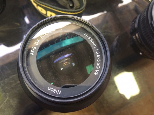 ขายกล้องถ่ายรูปNikonพร้อมเลนส์ครับ