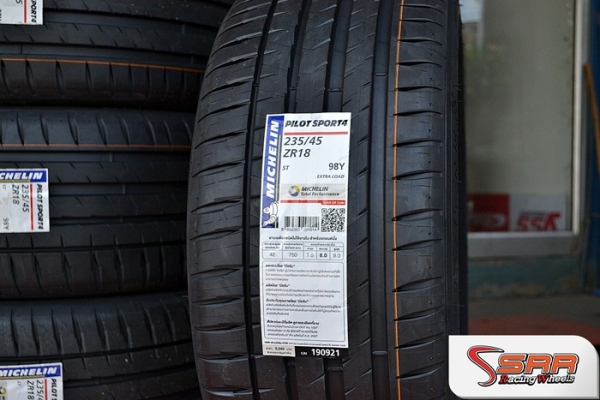 MICHELIN PILOT SPORT 4 235/45ZR18 ราคาเส้นละ 6,800 บาท