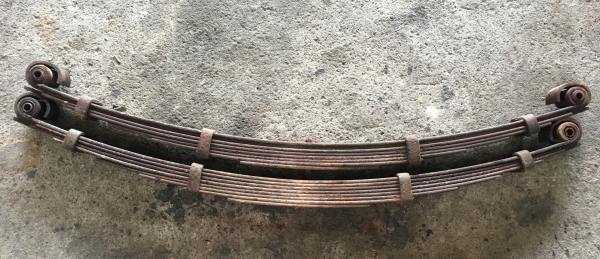 แหนบแลนโรเวอร์ซีรี่3 แท้ 1ชุด หน้า-หลัง