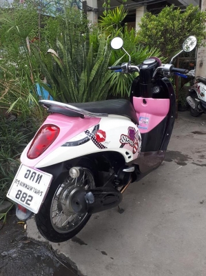Scoopy i ปี 2555 สีชมพูขาว รถสวย ระบบหัวฉีดประหยัดน้ำมัน Scoopy i ปี 2555 สีชมพูขาว รถสวย ระบบหัวฉีดประหยัดน้ำมัน