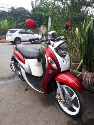 Yamaha Fino FI สีแดงขาวเทา (ล้อแม็กซ์)รุ่น Premium ปี 2556 สวยใสคลาสสิคมาก หัวฉีดรุ่นใหม่ประหยัดน้ำมัน Yamaha Fino FI สีแดงขาวเทา (ล้อแม็กซ์)รุ่น Premium ปี 2556 สวยใสคลาสสิคมาก หัวฉีดรุ่นใหม่ประหยัดน้ำมัน