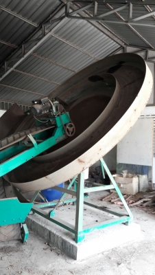 จานปั้นปุ๋ยสแตนเลสขนาด 3 เมตร มือสอง